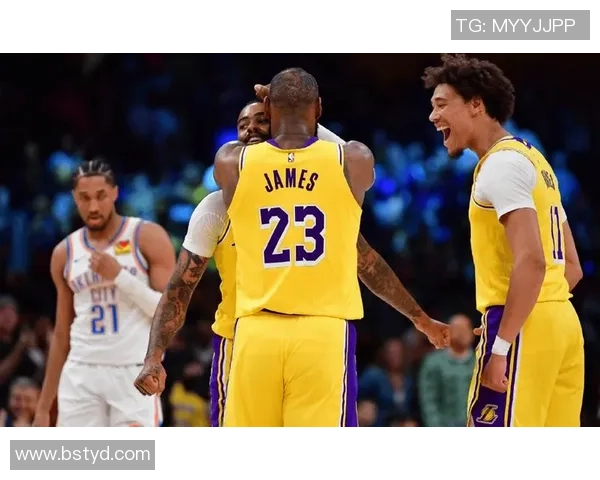 湖人主帅:我们需要团结一致,共同应对球队的挑战