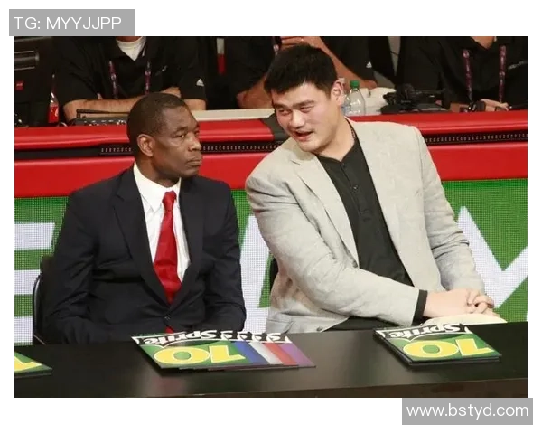 穆托姆博与姚明携手推动慈善事业助力全球篮球发展